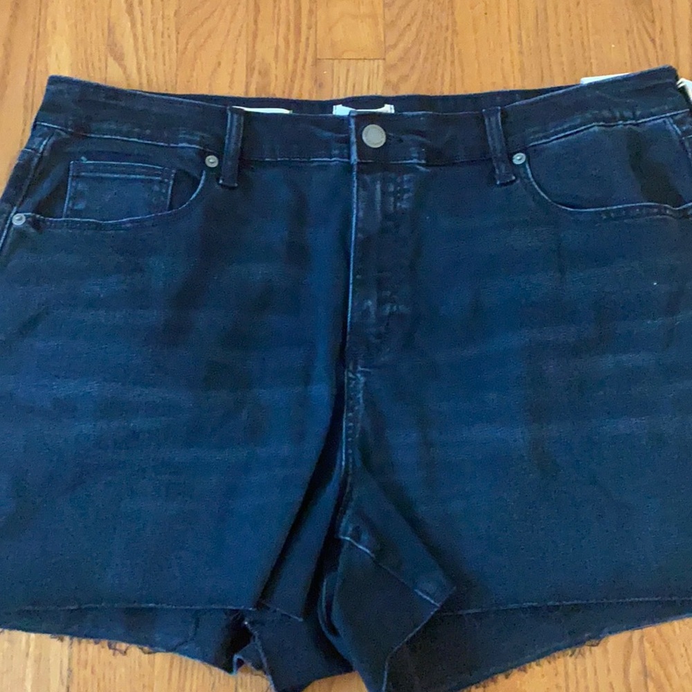 New women’s shorts high rise size 20W